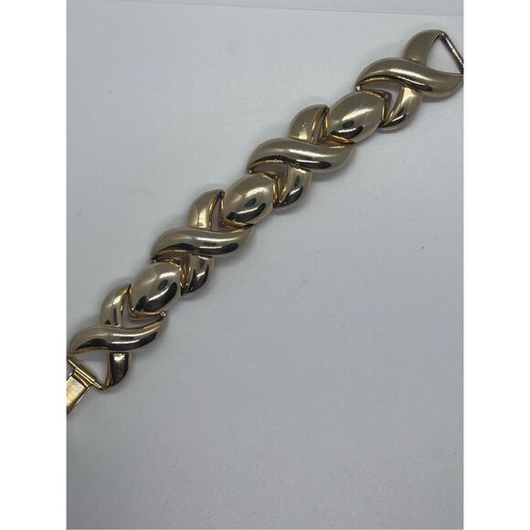 X’s & O’s Gold Tone Metal Link Bracelet Vintage Jewelry Piece - Picture 5 of 9